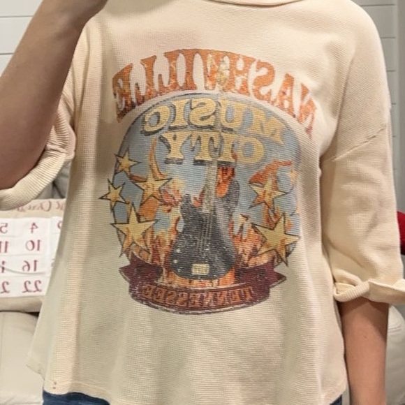 Nashville Tennessee Shirt - Picture 2 of 2